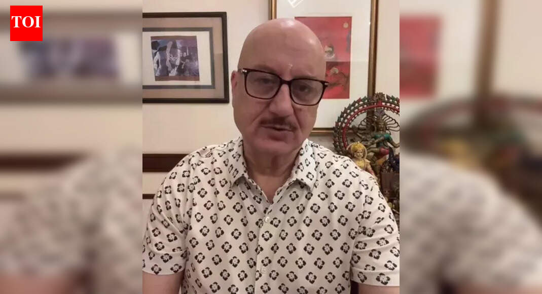 Anupam Kher reflects on evolving father–son bond; shares heartfelt life-lesson, says ‘Never argue with your father’