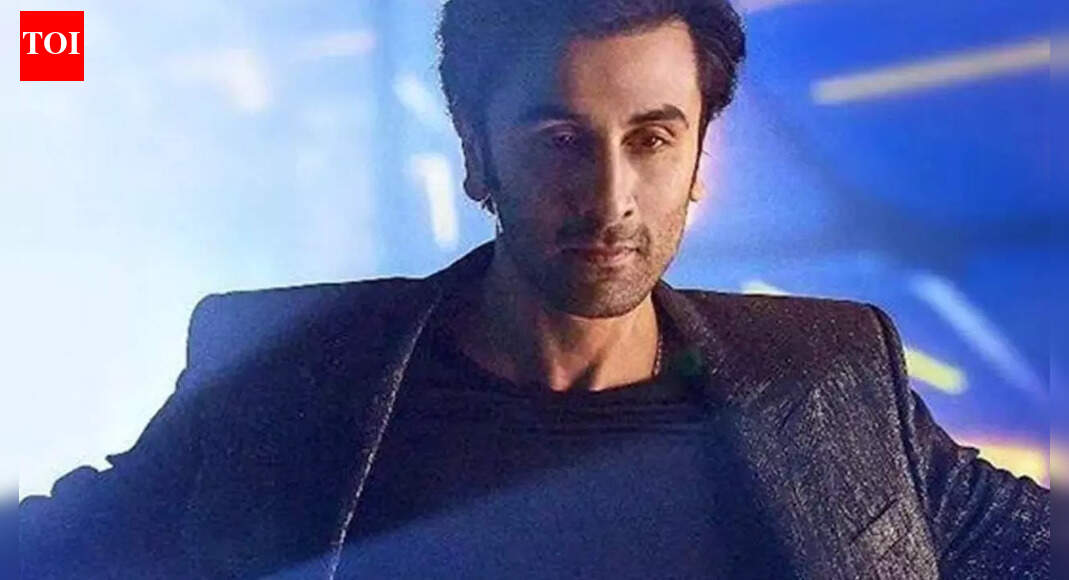Ranbir Kapoor's security clashes with paparazzi over miscommunication outside 'Love & War' director Sanjay Leela Bhansali's office; photographers say they were invited, not intruding
