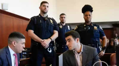 "Parece el tirador del CEO": llamada al 911 del trabajador de McDonald's se jugó durante la audiencia de Luigi Mangione