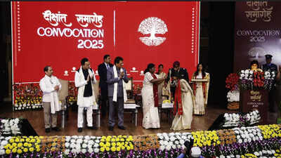FDDI Convocation 2025: President Murmu urges graduates to drive growth in India’s footwear industry