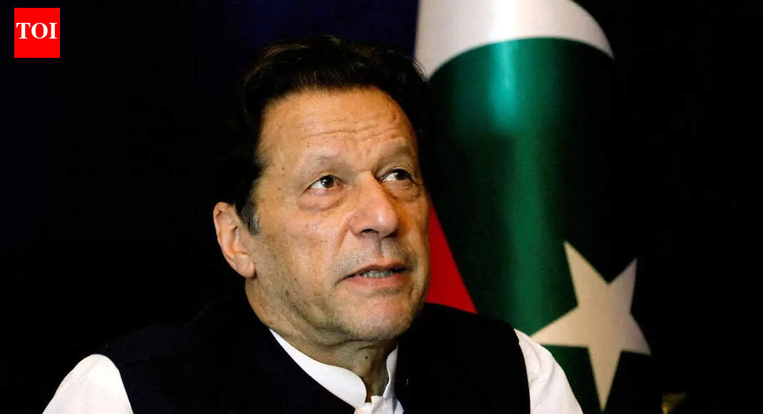 'Imran Khan alive but...': Sister Uzma meets jailed leader; big charge against Munir