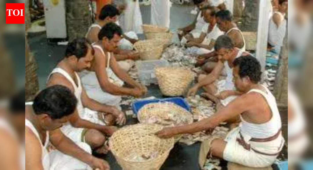 CID, ACB submit reports in TTD Parakamani case in sealed covers to HC