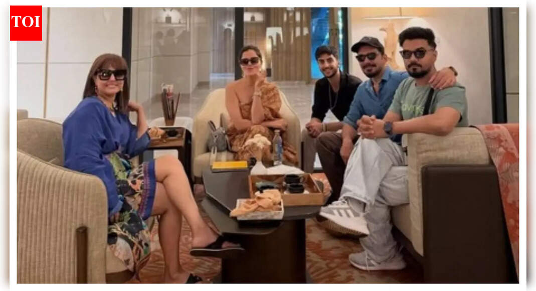 Pati Patni Aur Panga couples Hina Khan–Rocky and Rubina Dilaik–Abhinav Shukla enjoy a getaway in Goa; see photos