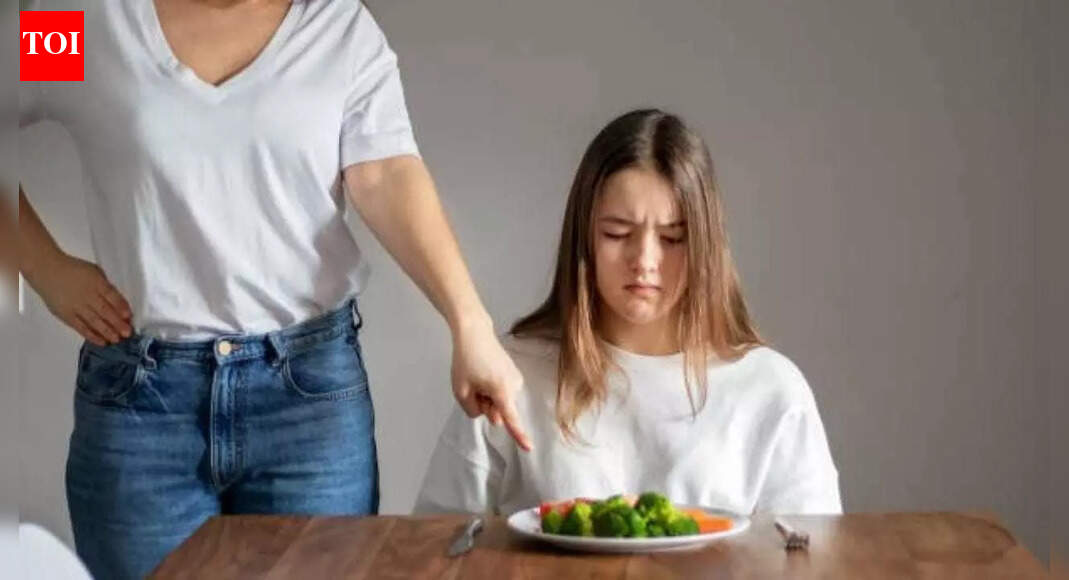 7 Signs your child has an eating disorder and what you should do