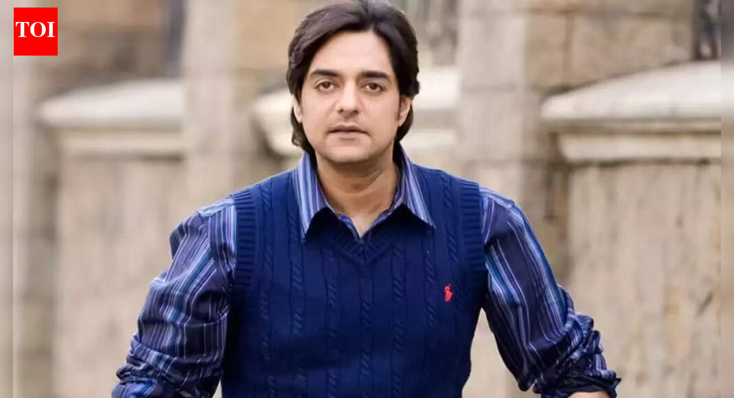 Aishwarya Rai and Shah Rukh Khan's co-star Chandrachur Singh lands in Aligarh over ancestral property dispute; visits District Magistrate’s office with mother