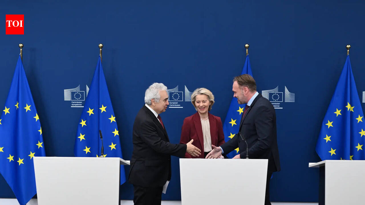 EU says no to Russian gas: European Union aims to ban supply by 2027 ...
