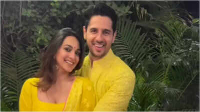 New mom Kiara Advani sips hot beverage in festive Christmas glow, shares amazing PIC with fans