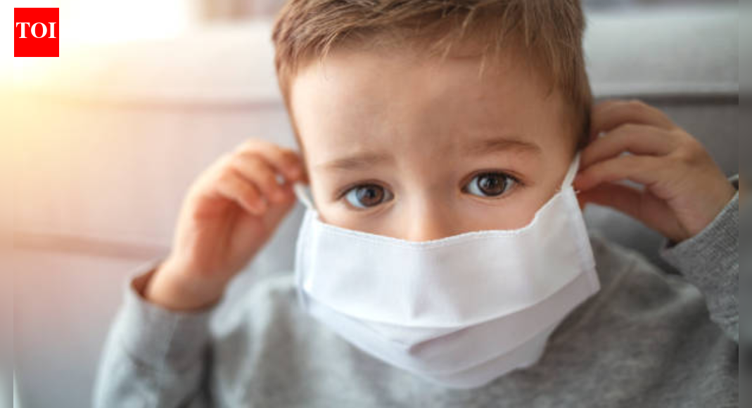 Experts push masks for kids amidst 'dangerous' air: Are we heading back to pandemic measures?