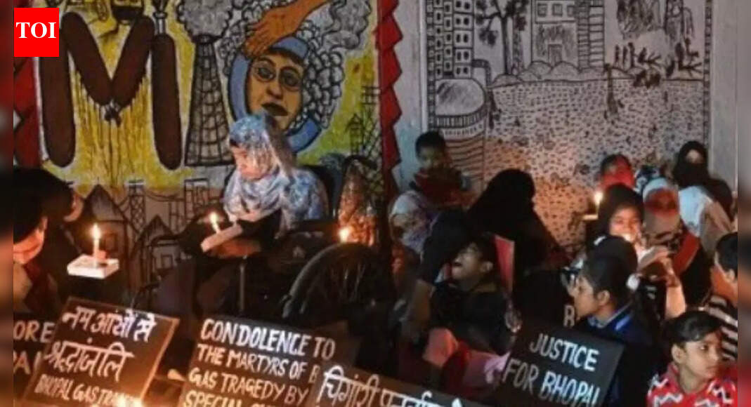 Tension at Bhopal tragedy rally: BJP alleges plan to burn RSS effigy; police intervene