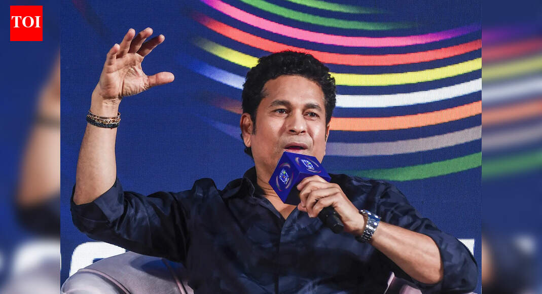 'Another day where I miss your presence': Tendulkar remembers late coach