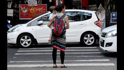 833 booked in Ernakulam for zebra crossing violations in November