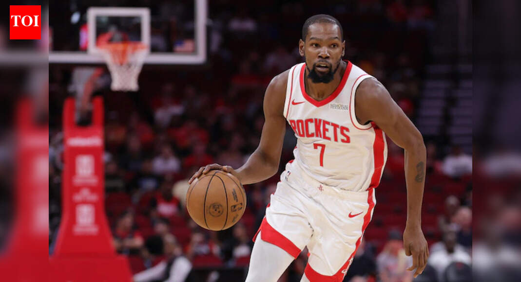 Is Kevin Durant playing tonight vs the Sacramento Kings? Latest update on the Houston Rockets star's injury report (December 3, 2025)