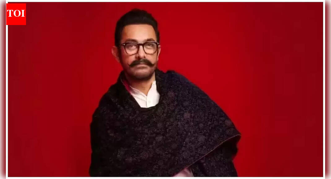 ‘Are you Aamir Khan?’ Mr Perfectionist nods with a smile as a woman tries to confirm his identity