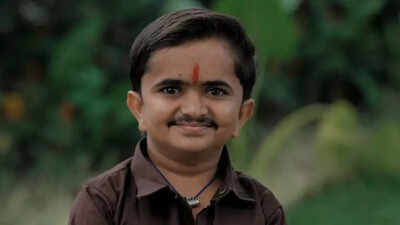Who is Dr Ganesh Baraiya, the 3-foot-tall doctor with 72% locomotor disability, whose story is inspiring students and going viral online