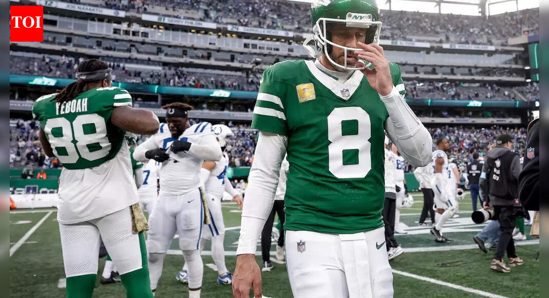 ‘Home Alone…’: Antonio Brown turns Steelers’ week 13 disaster into a viral shot at Aaron Rodgers