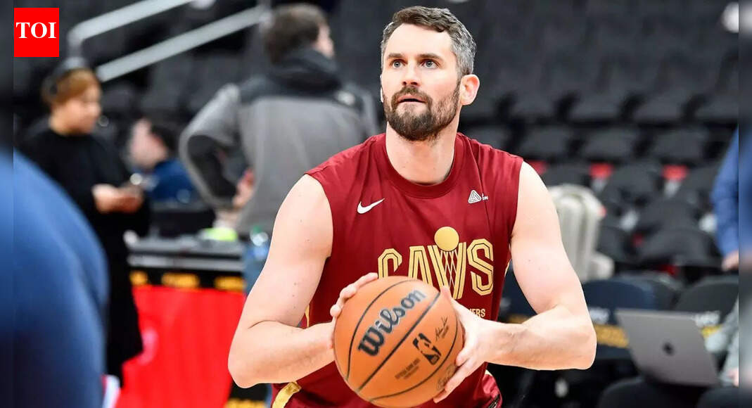 Kevin Love shares sweet moment with his daughter and Internet can’t handle the cuteness