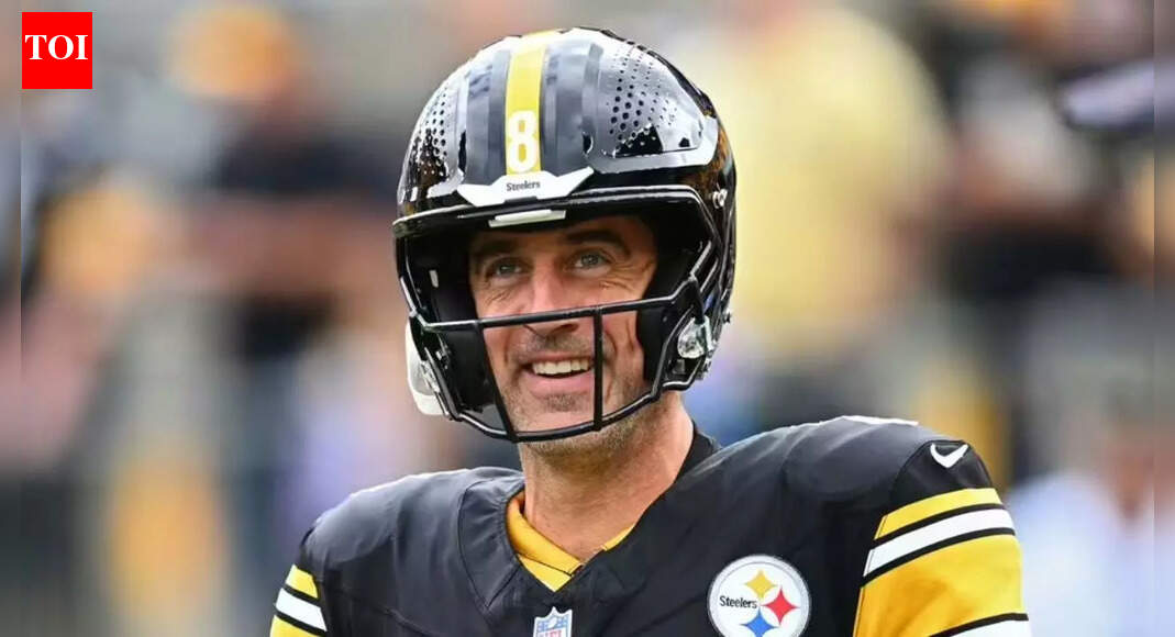 Aaron Rodgers’ wife missing on 42nd birthday celebration with teammates; fans ask “Is she real?”