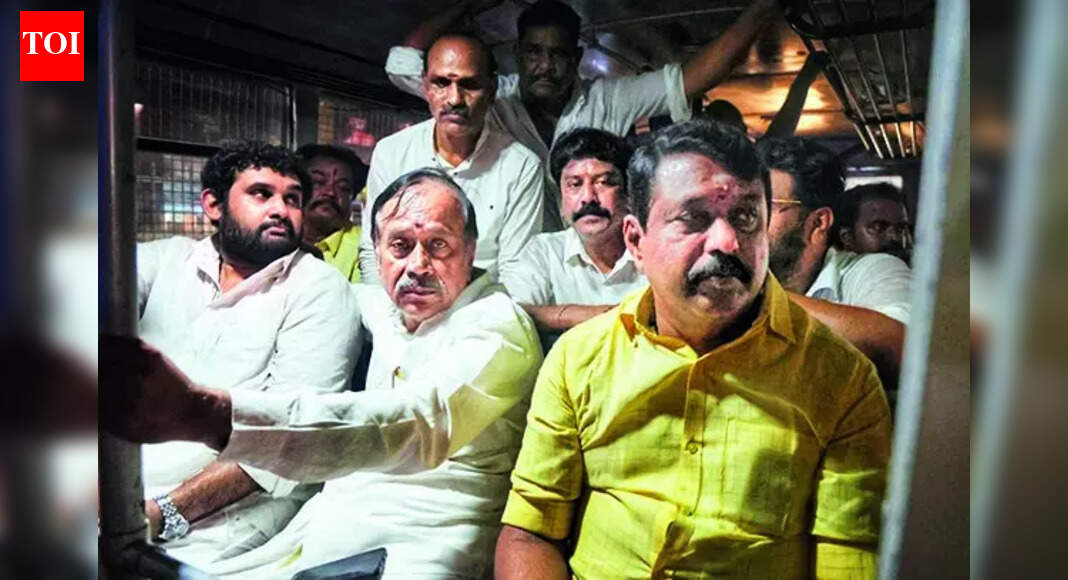 TN defies HC for 2nd time in 2 days on hilltop lamp ritual