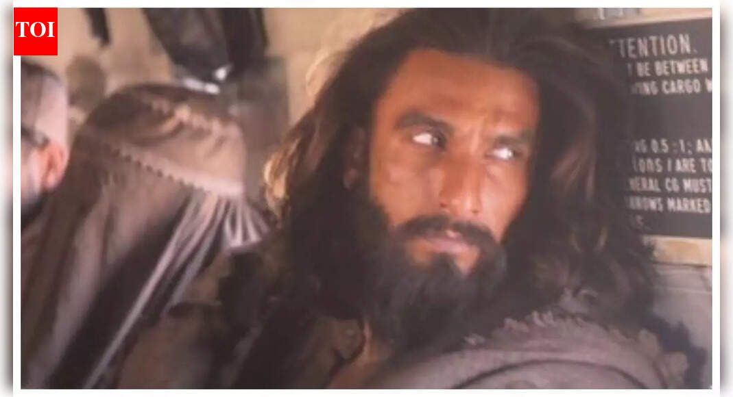 'Dhurandhar' early Twitter Reviews: Fans hail Ranveer Singh's 'MINDBLOWING' spy thriller; admit 2-hour first half was 'stretched'