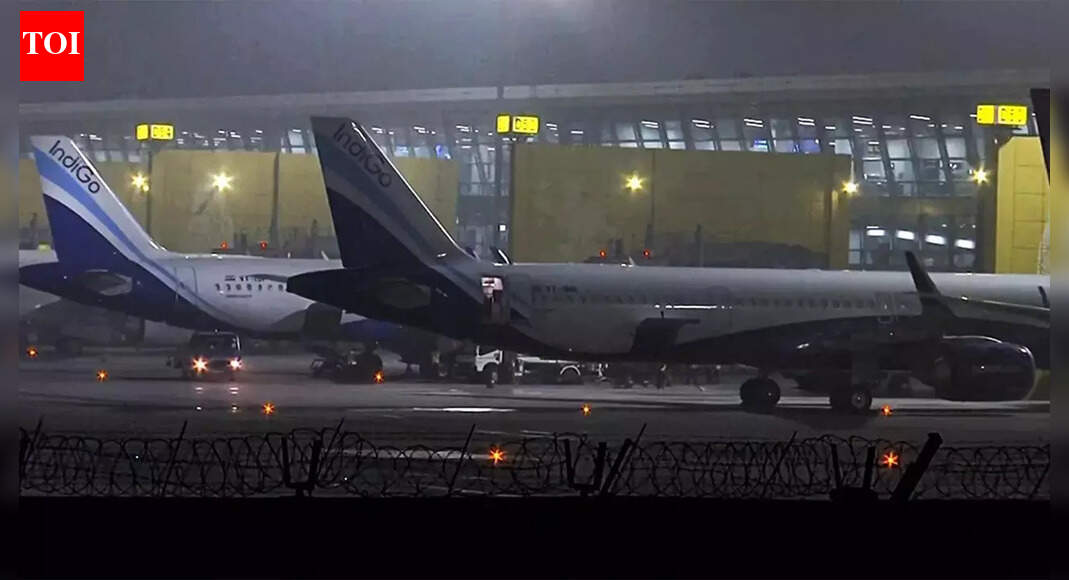 500+ flights cancelled: Amid IndiGo chaos, delays mount, queues swell at Delhi Airport; advisory issued