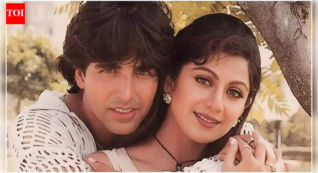 अक्षय कुमार और शिल्पा शेट्टी ‘शादी पर गंभीरता से विचार कर रहे थे,’ लेकिन उनके माता-पिता द्वारा रखी गई ‘शर्तों’ के कारण विभाजन हो सकता था’, सुनील दर्शन ने खुलासा किया | हिंदी मूवी समाचार