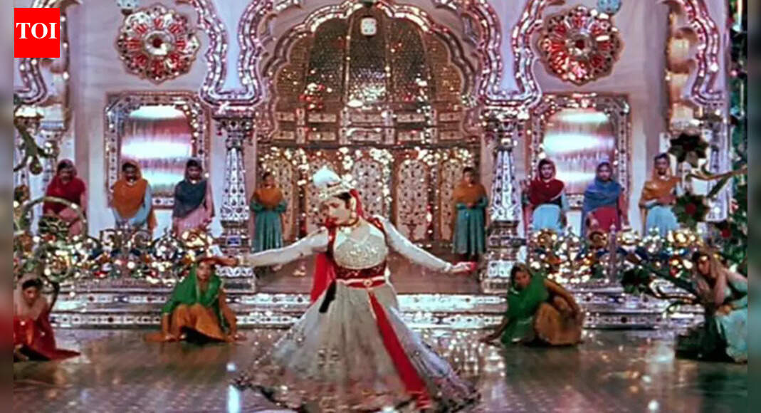 'Mughal-e-Azam', 'Devdas', 'Jodhaa Akbar', 'Padmaavat': Step into Bollywood films that built their own breathtaking cinematic worlds