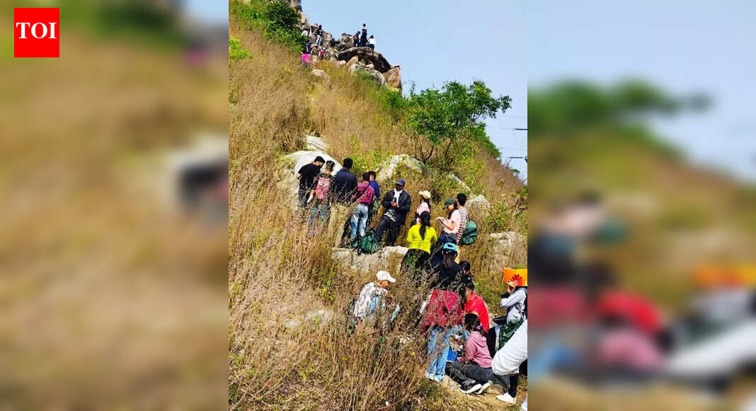 CUSB geology students get hands-on training in UP, MP