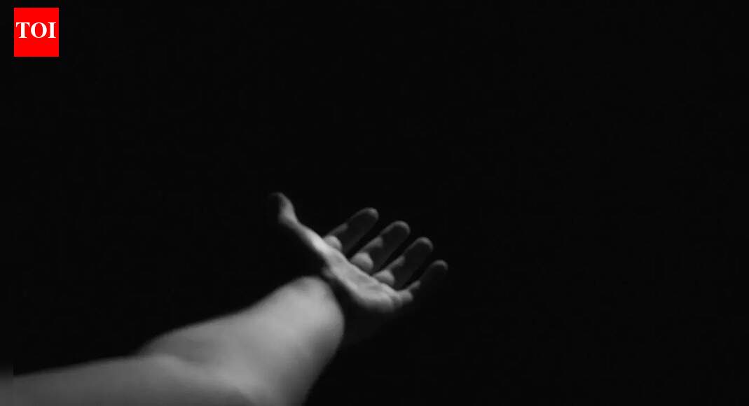 How long does it take our eyes to adapt to darkness and why does it happen