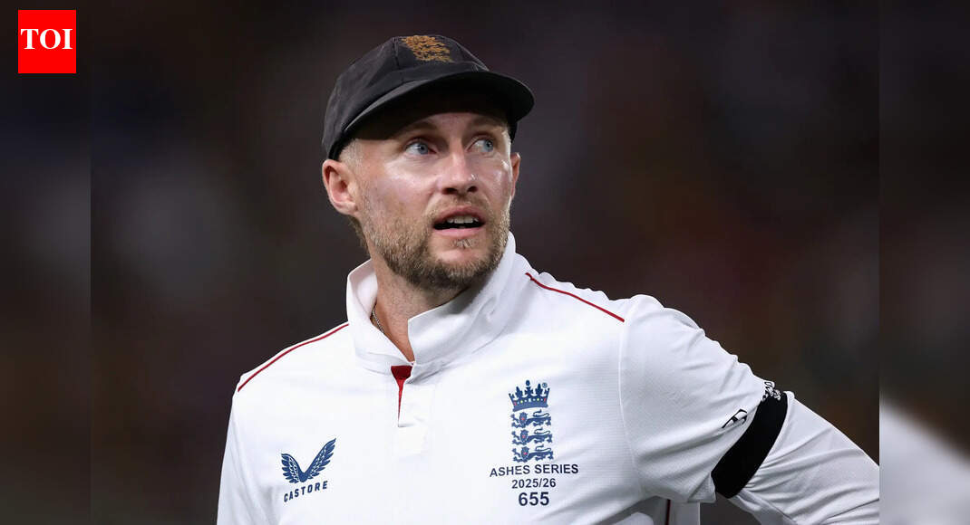 'We're well and truly in this game': Root positive despite Oz's 44-run lead
