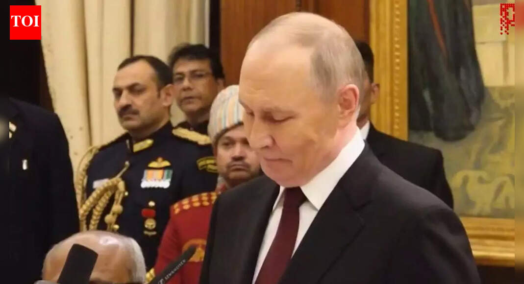 Rashtrapati Bhavan dinner: President Putin echoes ‘sabka saath, sabka vikas’ message - video