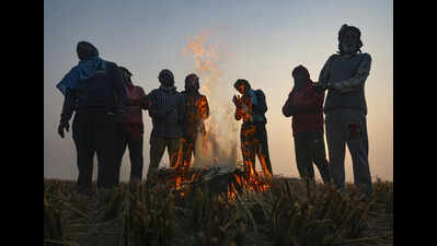 MNAC begins bonfires on streets to help people beat cold