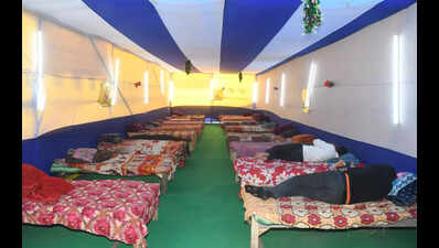 शीतकालीन ब्लूज़: पीएमसी ने बेघरों के लिए रैन बसेरे स्थापित किए