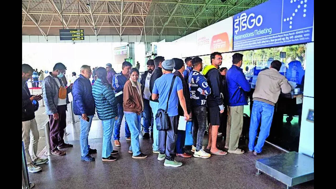 Chaos at Ranchi airport as IndiGo crisis continues | Ranchi News - The Times of India