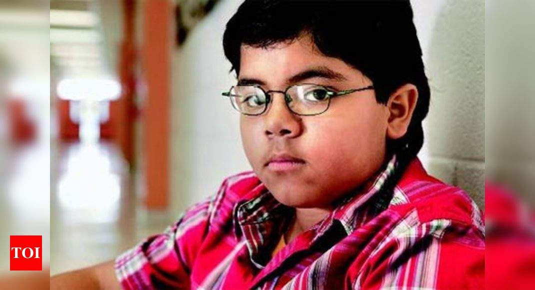 fat kid with glasses