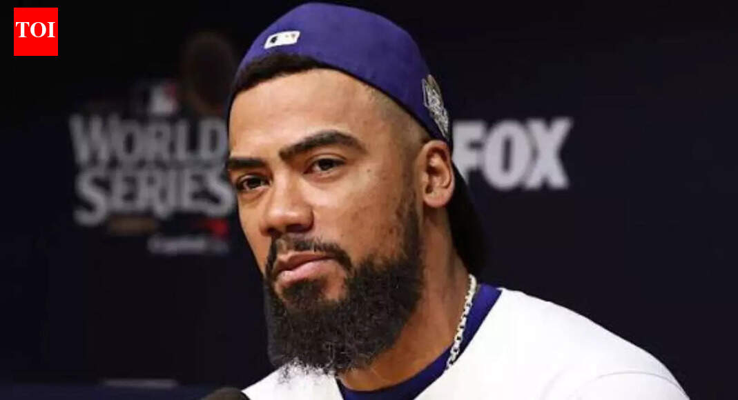 MLB trade rumors: Teoscar Hernandez linked to early Dodgers trade talks as team targets bullpen help