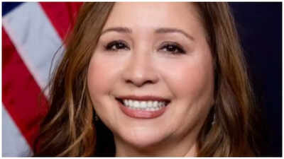 'Disgraceful, unacceptable': Arizona congresswoman claims ICE agents 'pepper-sprayed' her during Tucson protest; DHS denies