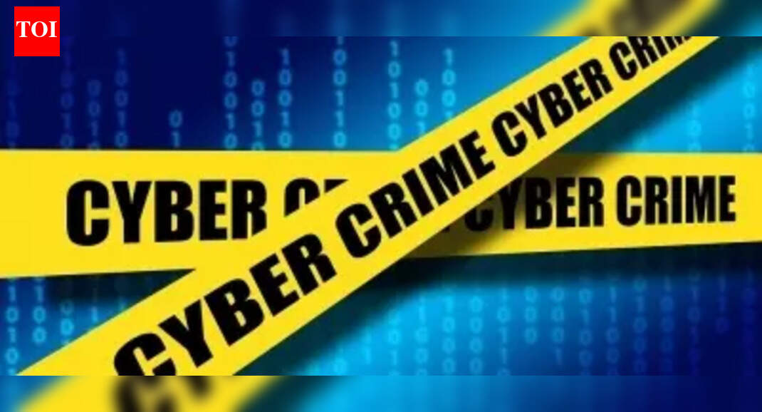 7 held for operating illegal call centre