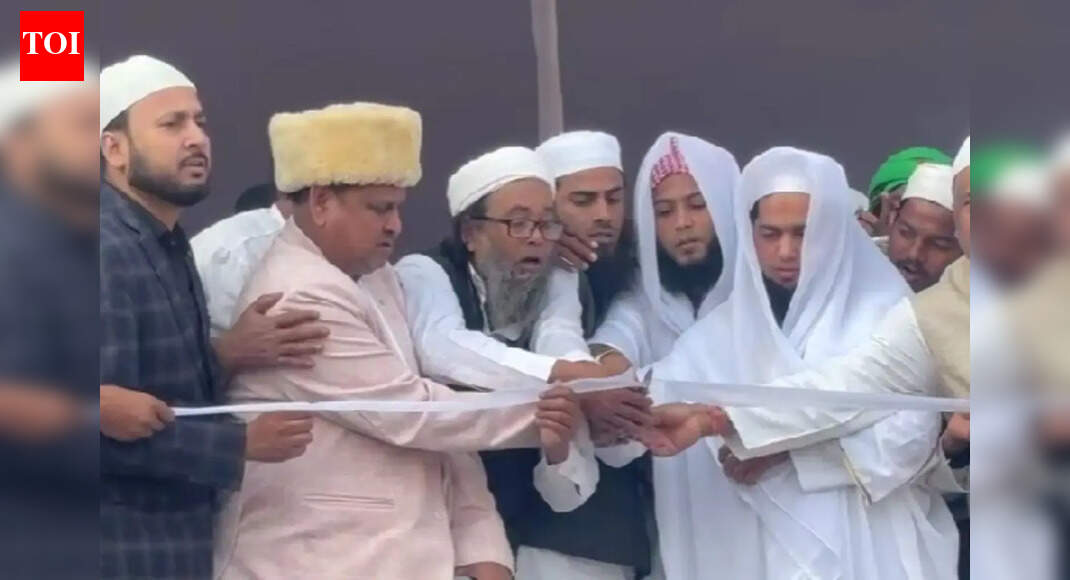 Foundation for ‘Babri’ masjid in West Bengal sparks political fire