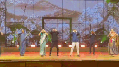 Watch: Kangana Ranaut, Mahua Moitra and Supriya Sule dance together at wedding