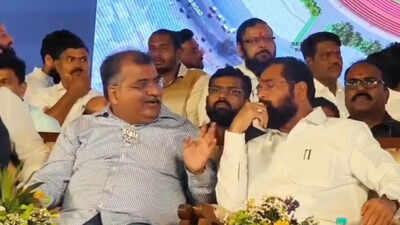 Ravindra Chavan and Eknath Shinde share stage in Dombivli after intense poaching war; signs of truce emerge in Kalyan Lok Sabha