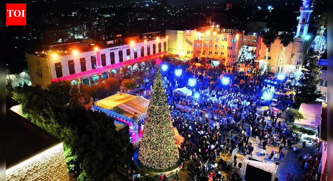 <div>Israel & Hamas close to 2nd phase of truce: Bibi</div>