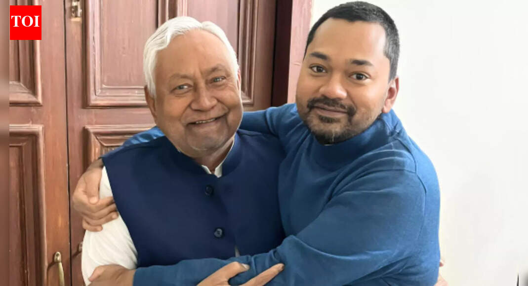 ‘अब पार्टी की कमान संभाले निशांत’: नीतीश कुमार के बेटे आ रहे हैं कदम? पोस्टरों से अटकलें तेज | भारत समाचार