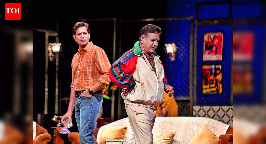 A theatrical take on snakes & ladders