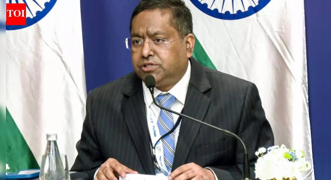 <div>Weakening democracy? MEA's cutting response: 'Pakistan and democracy don't go together'</div>