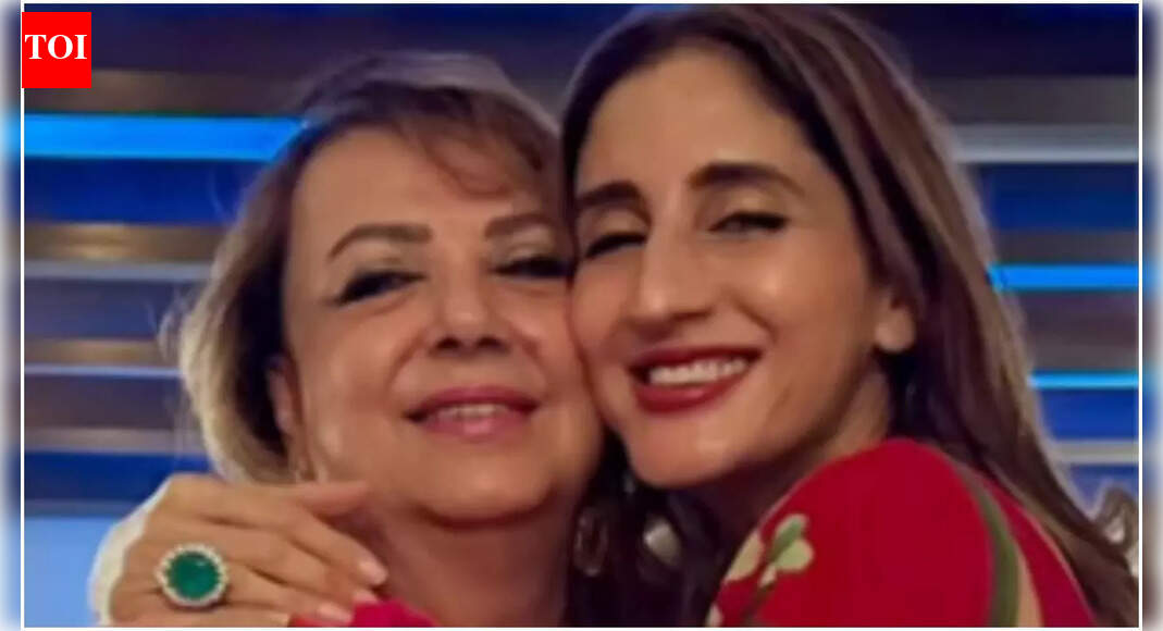 ‘I have grieved you…’: Farah Khan Ali’s pays emotional tribute on mom Zarine Khan’s one month remembrance
