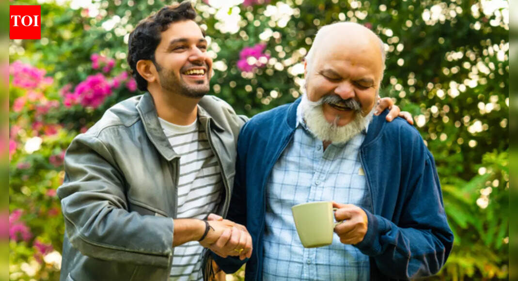 A 28-year-old man’s choice of living with his parents sparks online debate