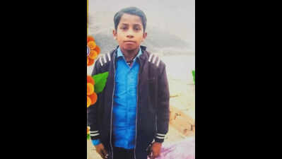 आठ दिन बाद भी ई चंपारण के लड़के का अंतिम संस्कार न्याय के लिए रुका हुआ है