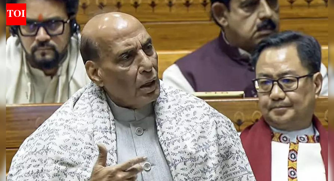 Give Vande Mataram same status as Jana Gana: Rajnath Singh