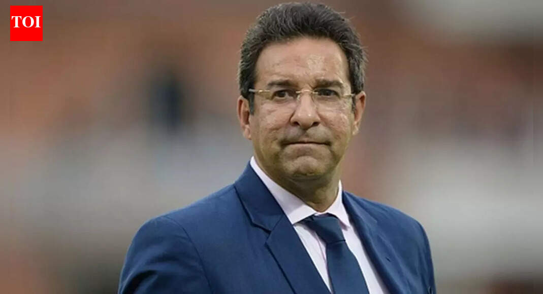 'Bacchey bade ho jate hain': Wasim Akram takes dig at IPL duration