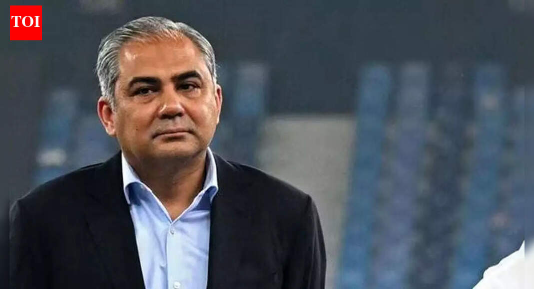 'Trophy kab lautaoge?': Mohsin Naqvi faces heat